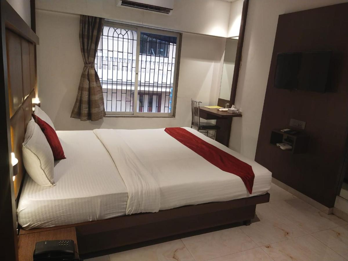 Hotel Monarch Express Near Karnala Sports Academy Panvel,나비뭄바이 외부 사진
