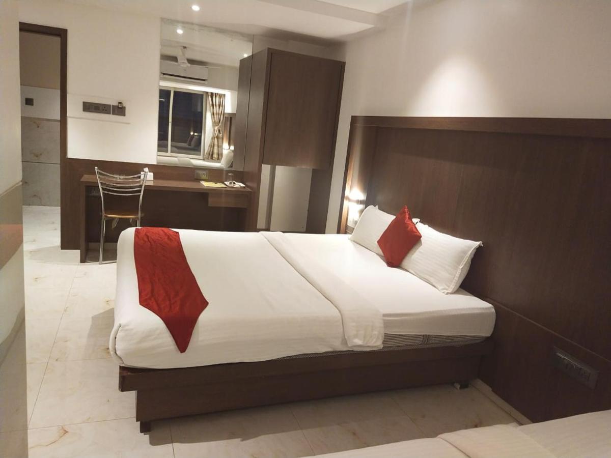 Hotel Monarch Express Near Karnala Sports Academy Panvel,나비뭄바이 외부 사진