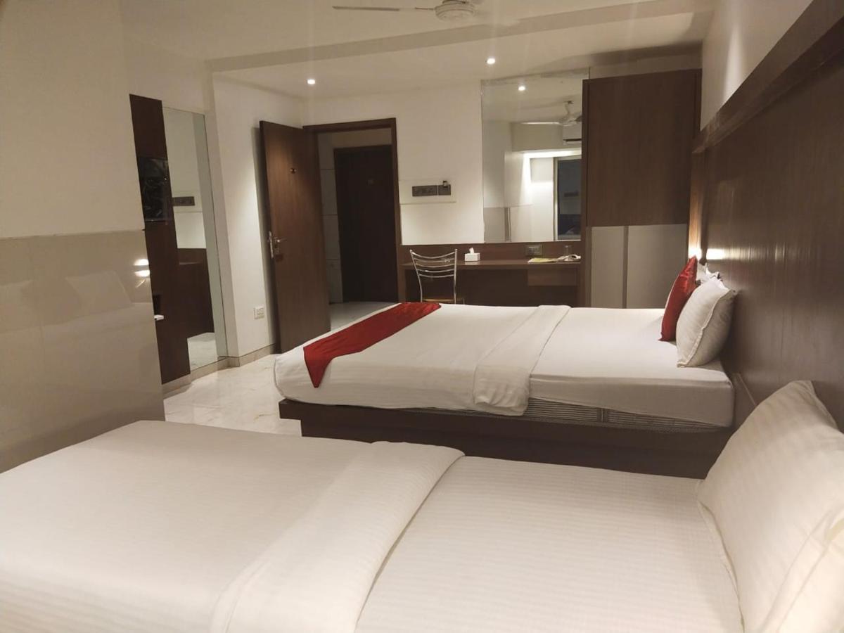 Hotel Monarch Express Near Karnala Sports Academy Panvel,나비뭄바이 외부 사진