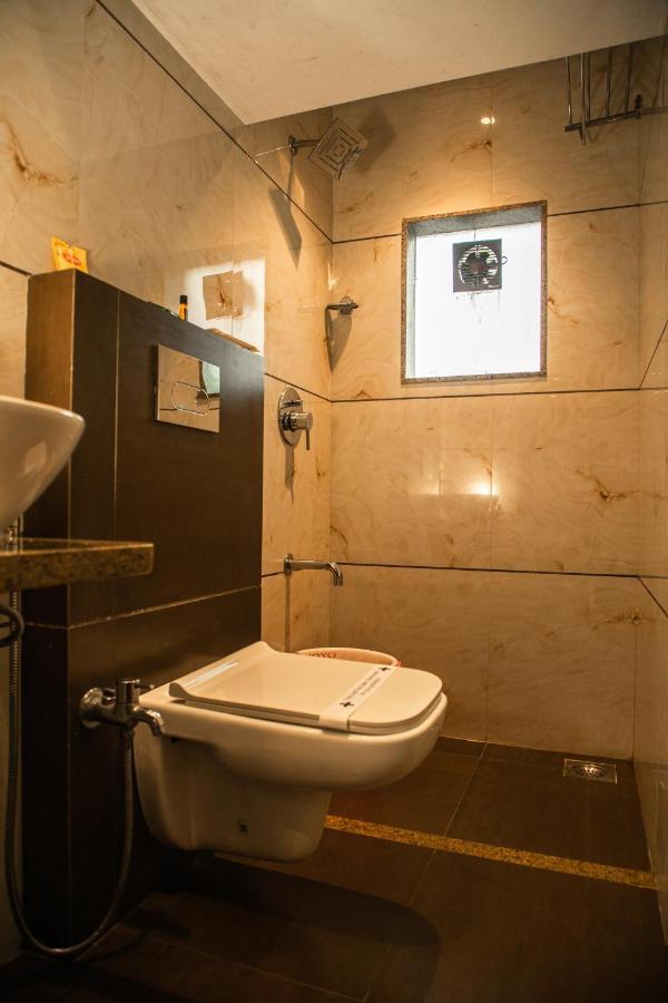 Hotel Monarch Express Near Karnala Sports Academy Panvel,나비뭄바이 외부 사진