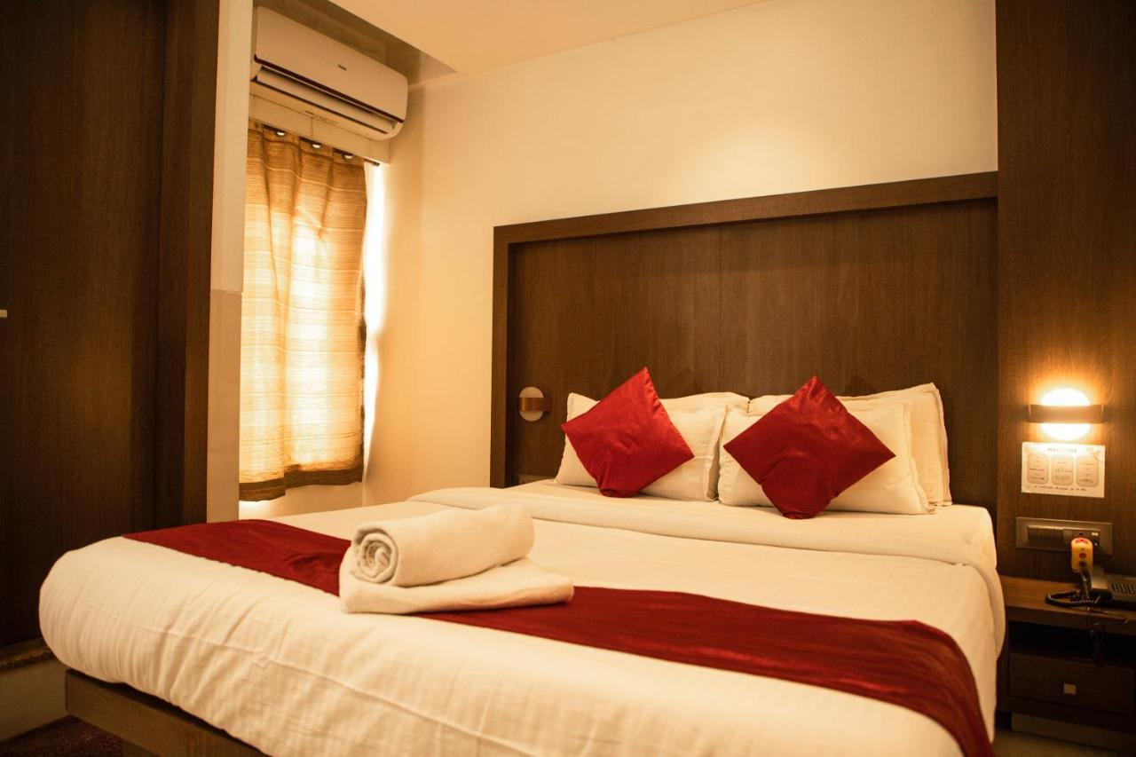 Hotel Monarch Express Near Karnala Sports Academy Panvel,나비뭄바이 외부 사진